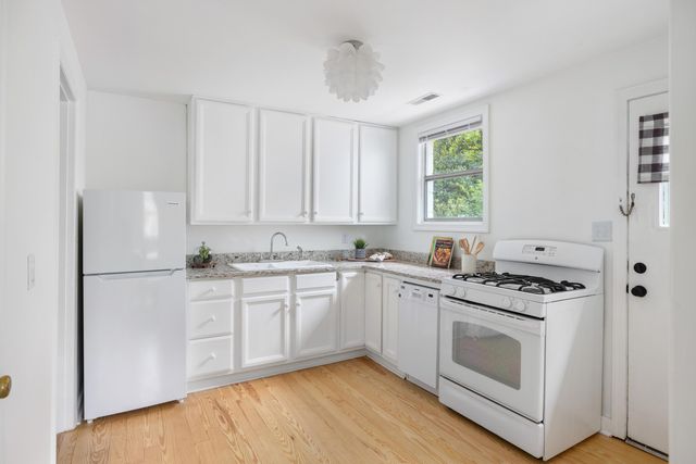 201 Collingwood Avenue, Charleston, SC 29407