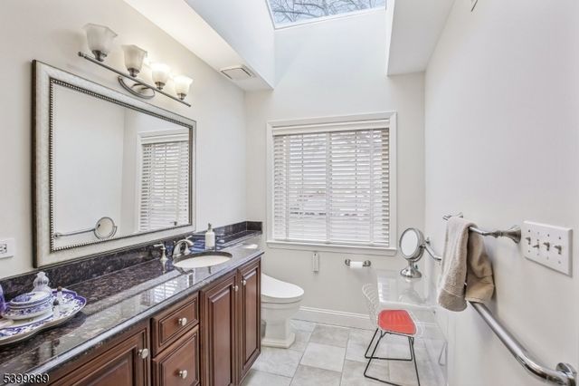 254 Crescenzi Ct 254, West Orange Twp., NJ 07052