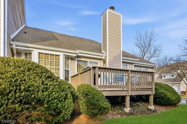 254 Crescenzi Ct 254, West Orange Twp., NJ 07052