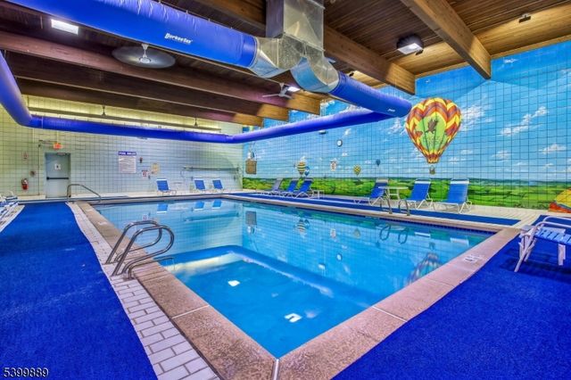 254 Crescenzi Ct 254, West Orange Twp., NJ 07052