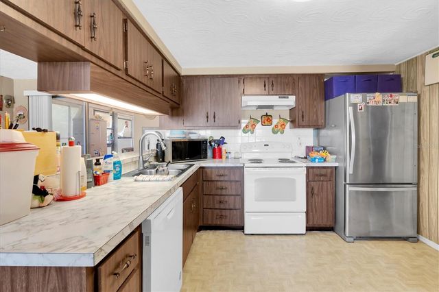 3352 SEFFNER DRIVE, Holiday, FL 34691