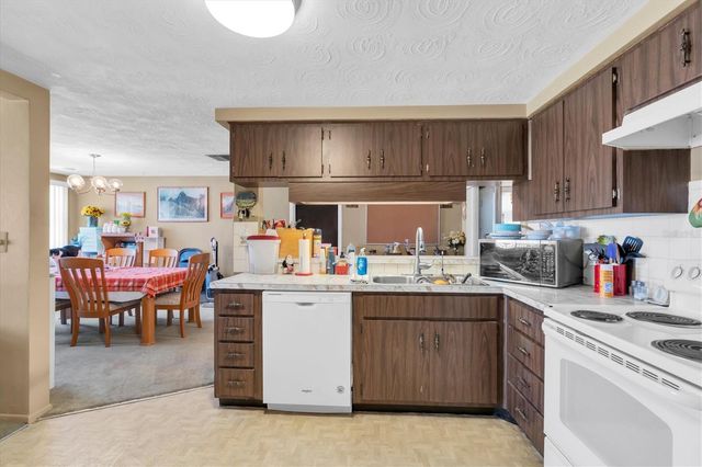 3352 SEFFNER DRIVE, Holiday, FL 34691