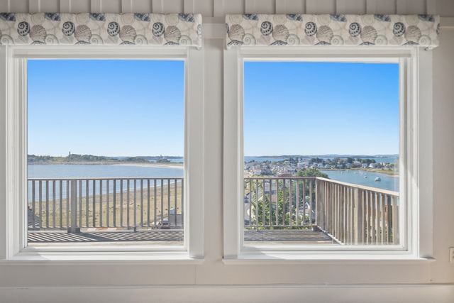 63 Harbor View Ave, Winthrop, MA 02152