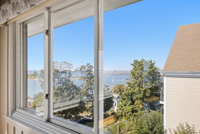 63 Harbor View Ave, Winthrop, MA 02152