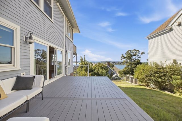 63 Harbor View Ave, Winthrop, MA 02152