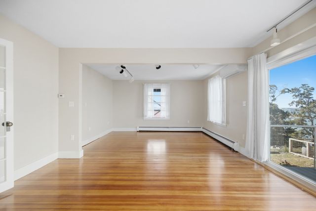 63 Harbor View Ave, Winthrop, MA 02152