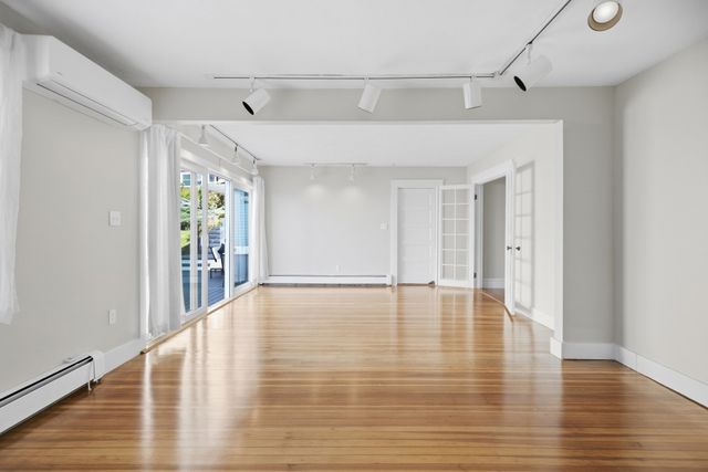 63 Harbor View Ave, Winthrop, MA 02152