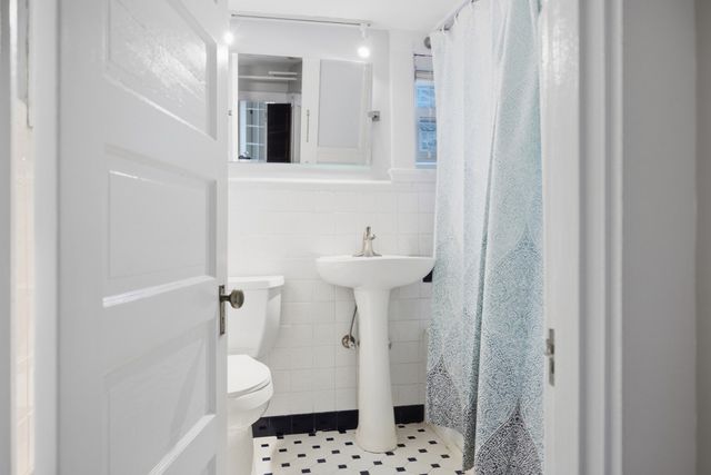 63 Harbor View Ave, Winthrop, MA 02152