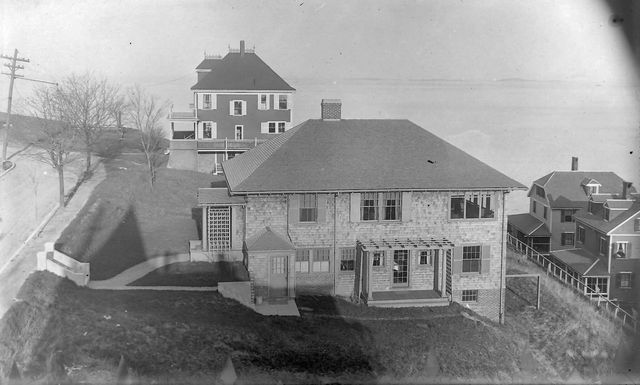 63 Harbor View Ave, Winthrop, MA 02152