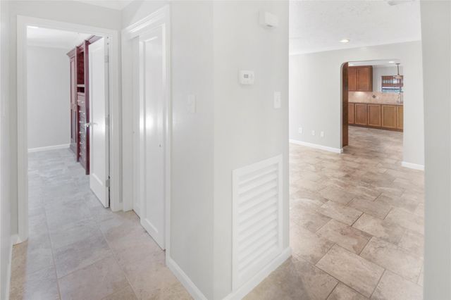 6 Coralberry Court, The Woodlands, TX 77381