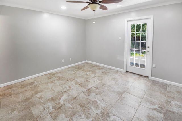 6 Coralberry Court, The Woodlands, TX 77381