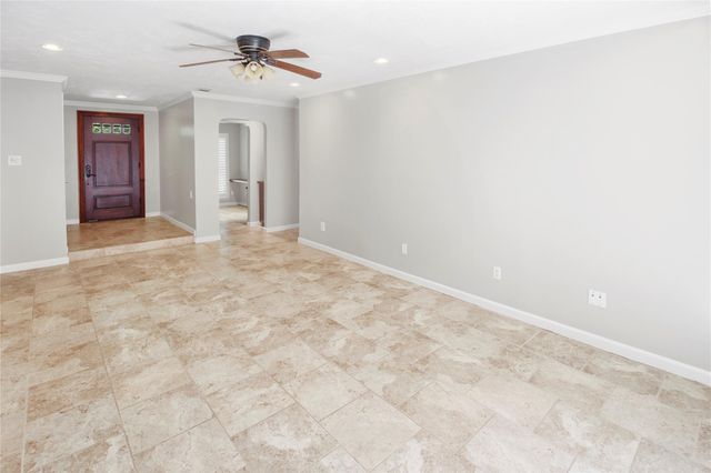 6 Coralberry Court, The Woodlands, TX 77381