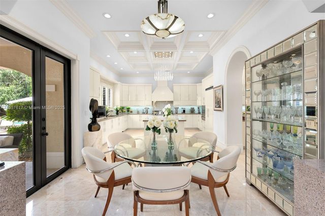 12110 SW 60th Ct, Pinecrest, FL 33156