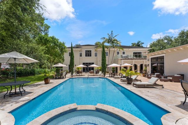 12110 SW 60th Ct, Pinecrest, FL 33156