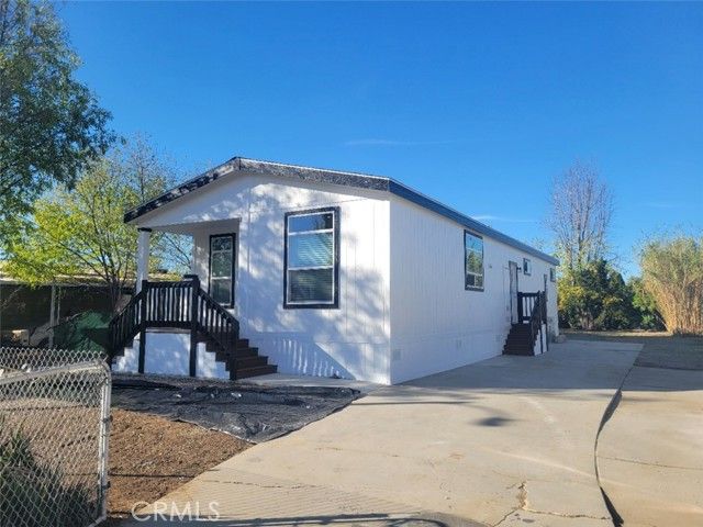 25177 Avenida Valencia, Homeland, CA 92548