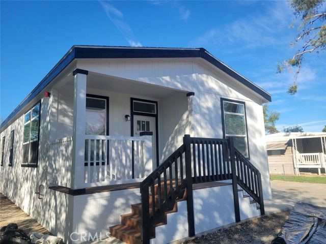 25177 Avenida Valencia, Homeland, CA 92548