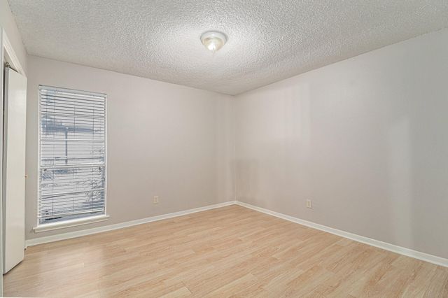 819 Seamaster Drive, Houston, TX 77062