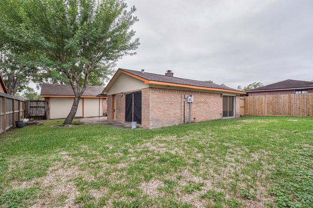 819 Seamaster Drive, Houston, TX 77062