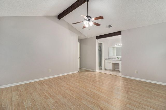 819 Seamaster Drive, Houston, TX 77062