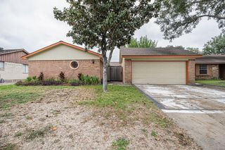 819 Seamaster Drive, Houston, TX 77062