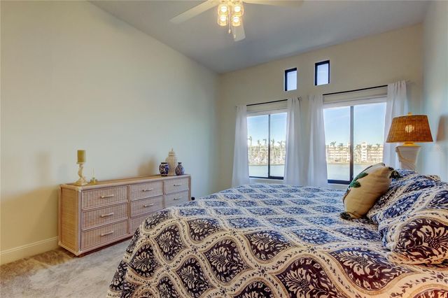 6290 BAHIA DEL MAR CIRCLE 5, St Petersburg, FL 33715