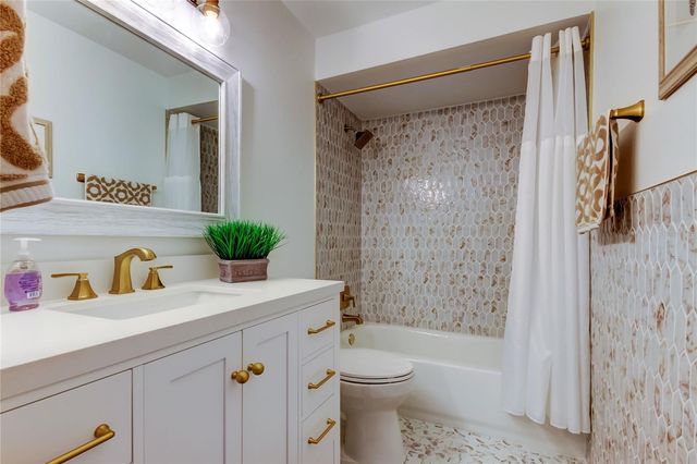 6290 BAHIA DEL MAR CIRCLE 5, St Petersburg, FL 33715