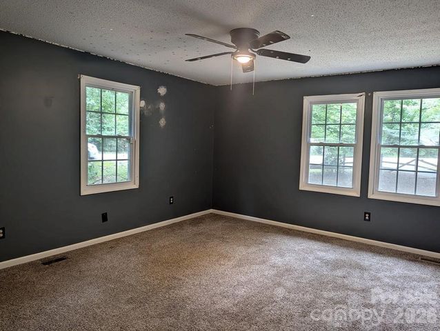 111 Midway Lake Road, Mooresville, NC 28115