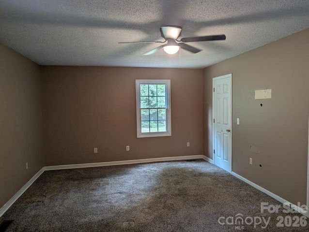 111 Midway Lake Road, Mooresville, NC 28115