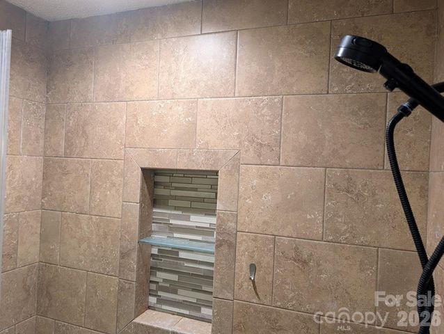 111 Midway Lake Road, Mooresville, NC 28115