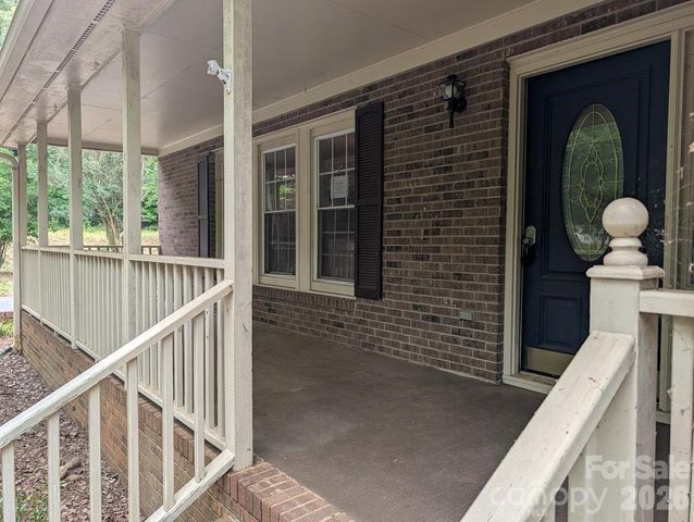 111 Midway Lake Road, Mooresville, NC 28115