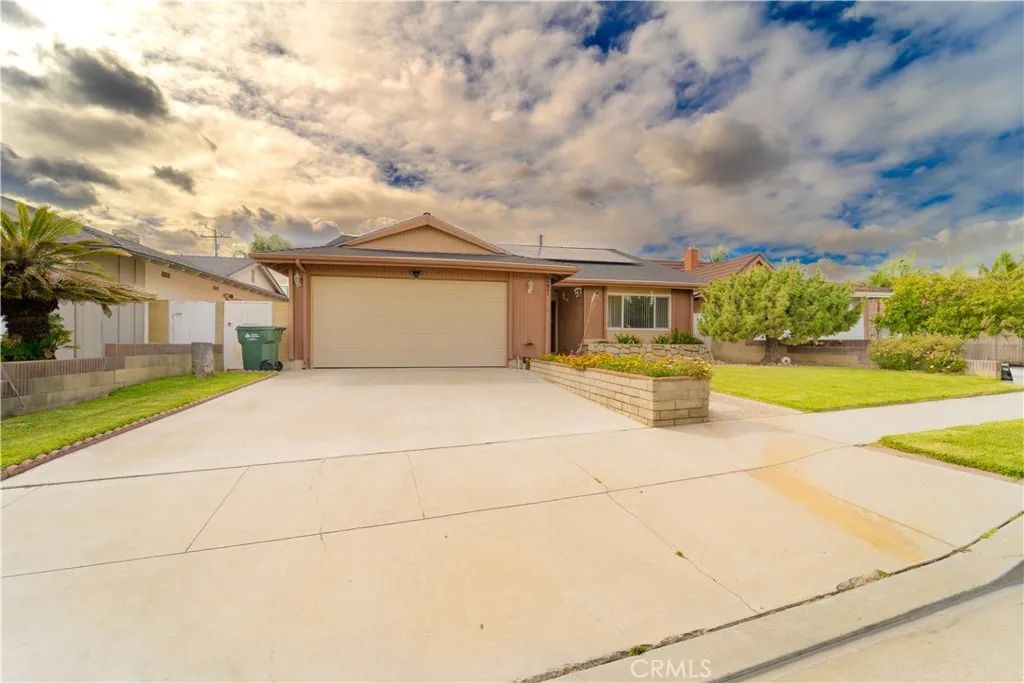 9221 Pico Vista, Downey, CA 90240