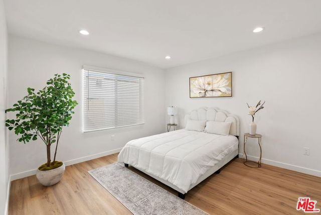 4241 Arlington Avenue, Los Angeles, CA 90008