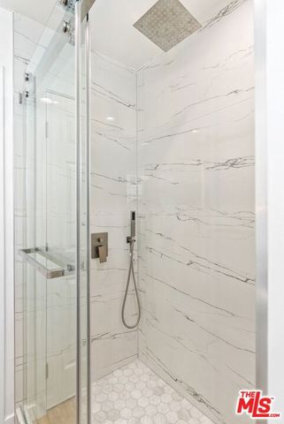 4241 Arlington Avenue, Los Angeles, CA 90008