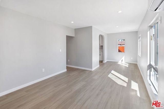4241 Arlington Avenue, Los Angeles, CA 90008