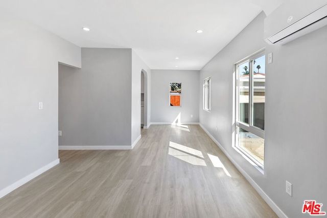 4241 Arlington Avenue, Los Angeles, CA 90008