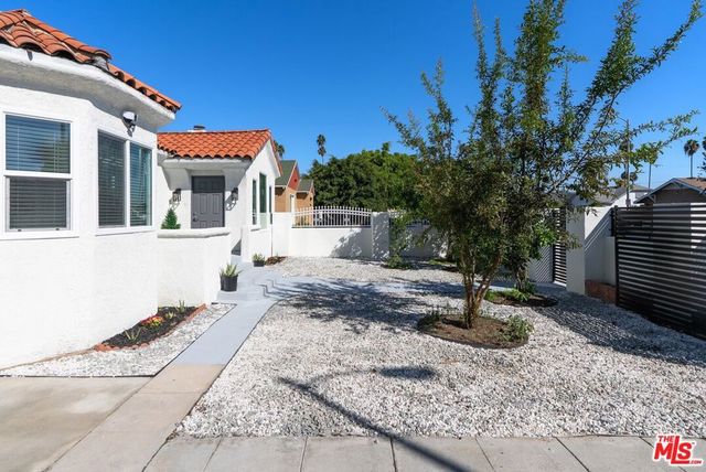 4241 Arlington Avenue, Los Angeles, CA 90008