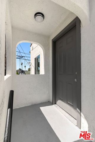 4241 Arlington Avenue, Los Angeles, CA 90008
