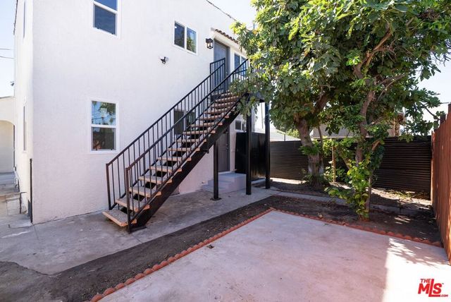 4241 Arlington Avenue, Los Angeles, CA 90008