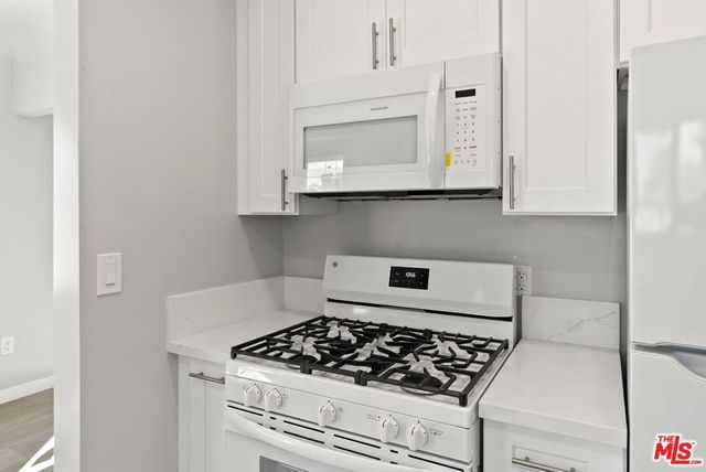 4241 Arlington Avenue, Los Angeles, CA 90008