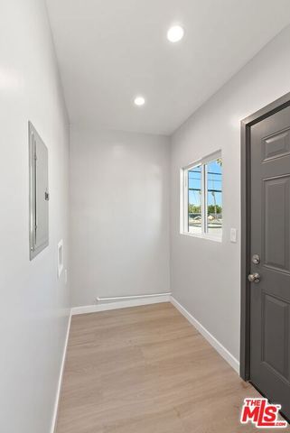 4241 Arlington Avenue, Los Angeles, CA 90008