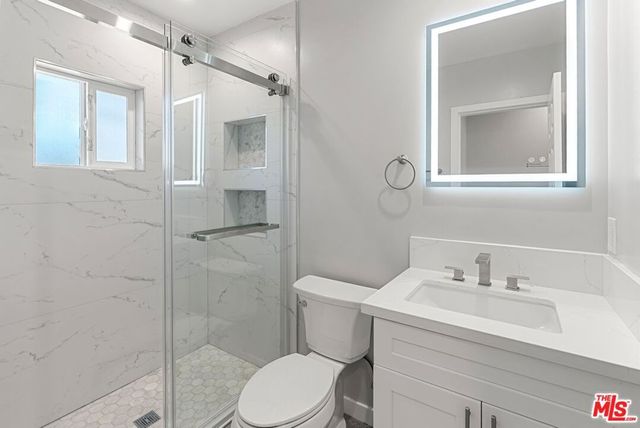 4241 Arlington Avenue, Los Angeles, CA 90008