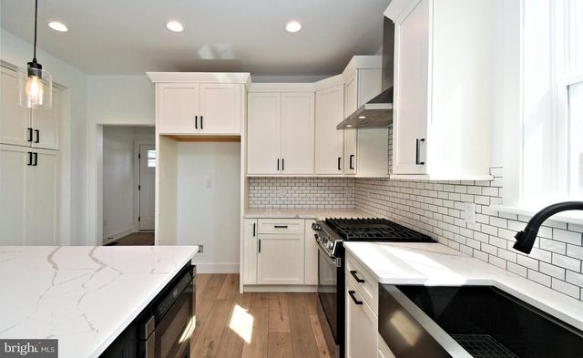 942 STEIN CT, Warminster, PA 18974