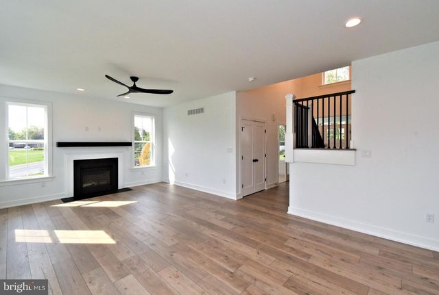 942 STEIN CT, Warminster, PA 18974