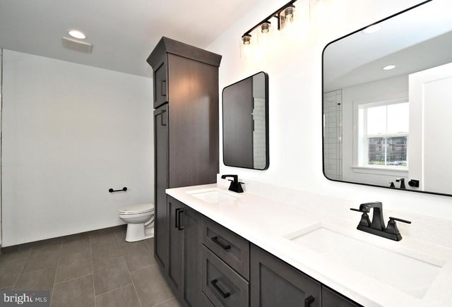 942 STEIN CT, Warminster, PA 18974