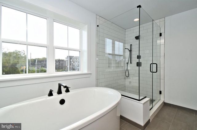 942 STEIN CT, Warminster, PA 18974