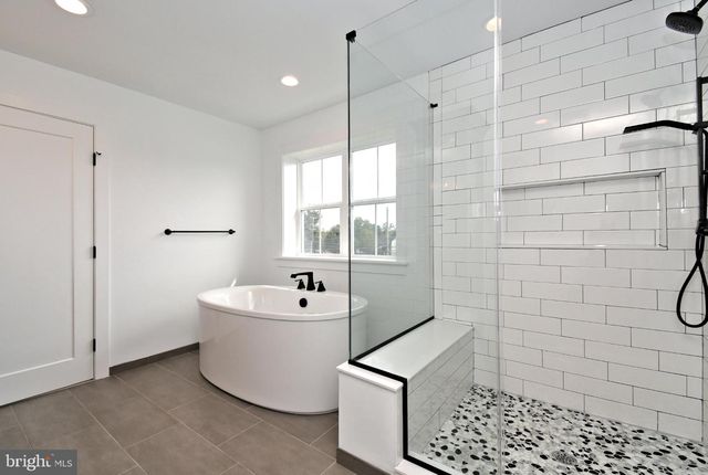 942 STEIN CT, Warminster, PA 18974