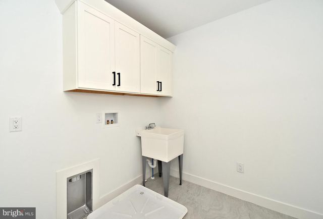 942 STEIN CT, Warminster, PA 18974