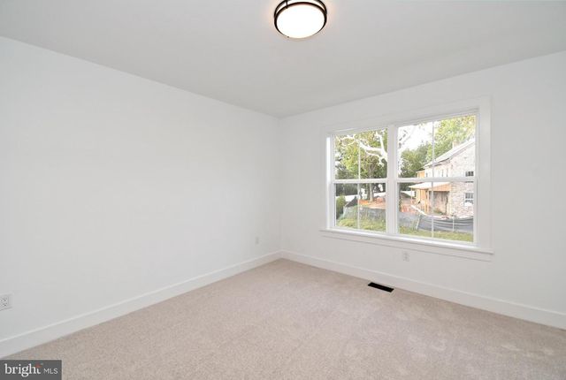 942 STEIN CT, Warminster, PA 18974