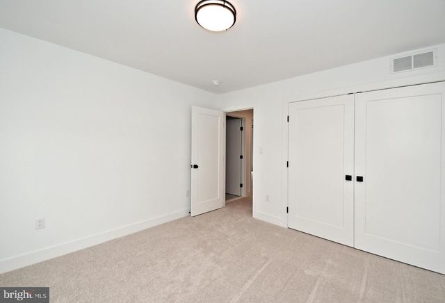 942 STEIN CT, Warminster, PA 18974