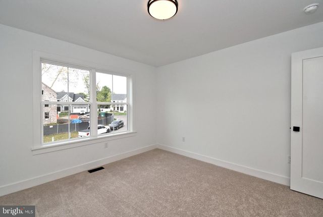 942 STEIN CT, Warminster, PA 18974